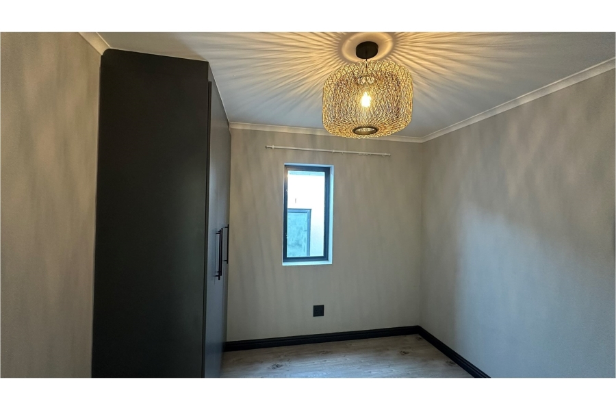 3 Bedroom Property for Sale in De Zoete Inval Western Cape